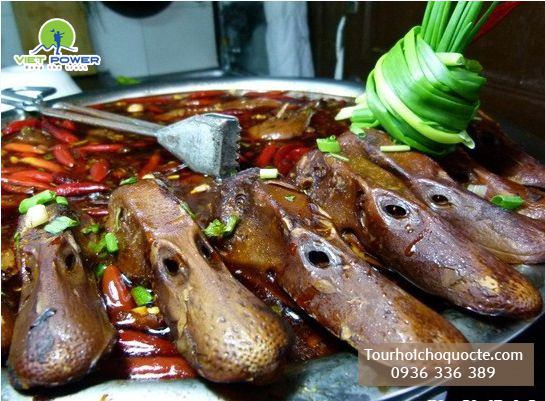 Đầu vịt sốt ngũ vị